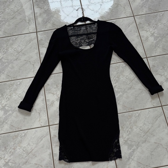 Guess- Black Long Sleeve Dress with Lace! Size L - Picture 5 of 8